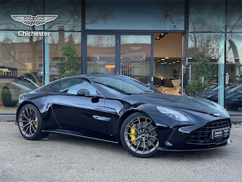 2025 (25) - V8 2dr Auto