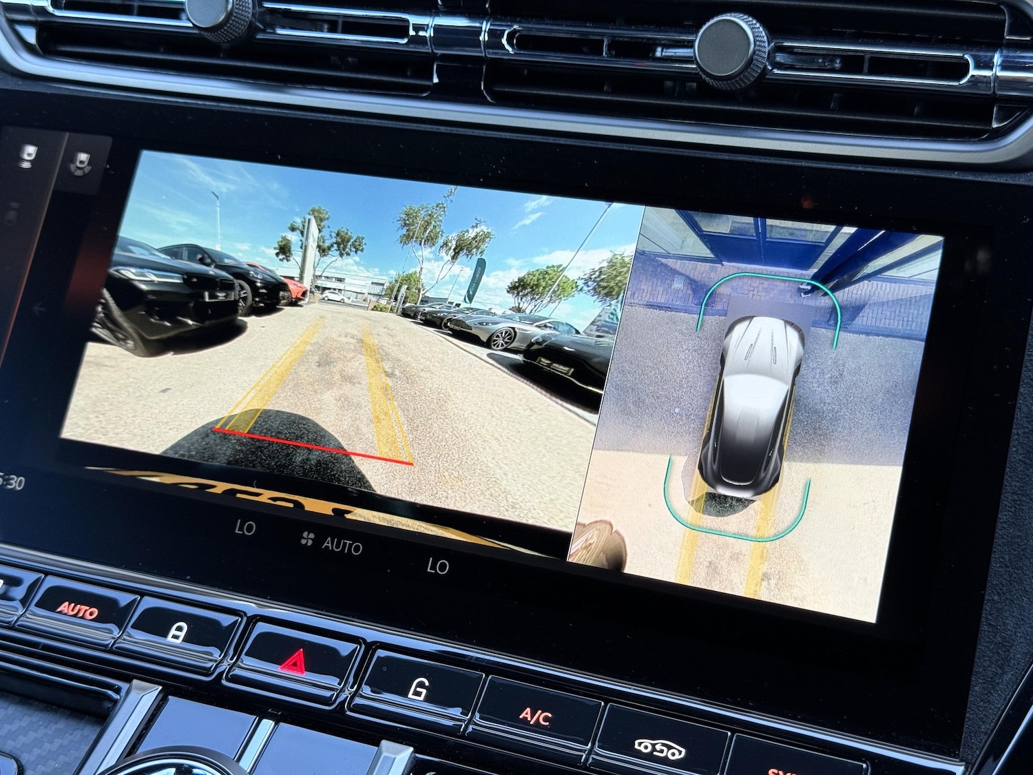 Used Aston Martin Vantage 2025 for sale - 77130884: Photo 31