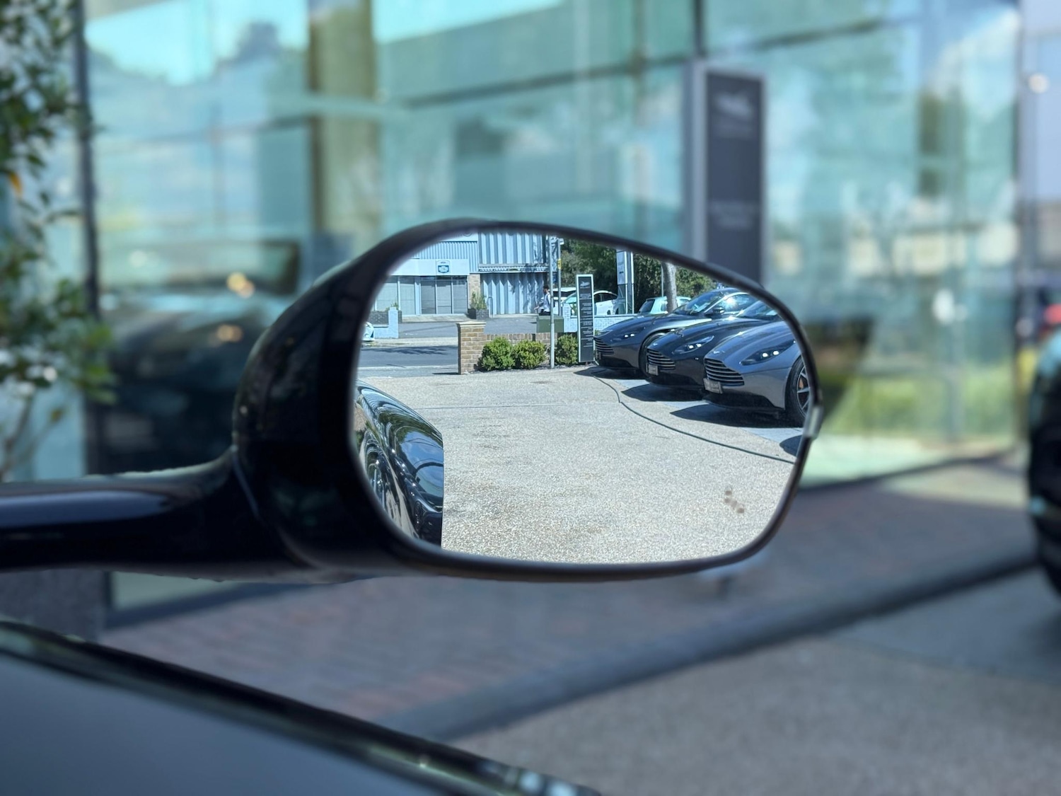 Used Aston Martin Vantage 2025 for sale - 77130884: Photo 39