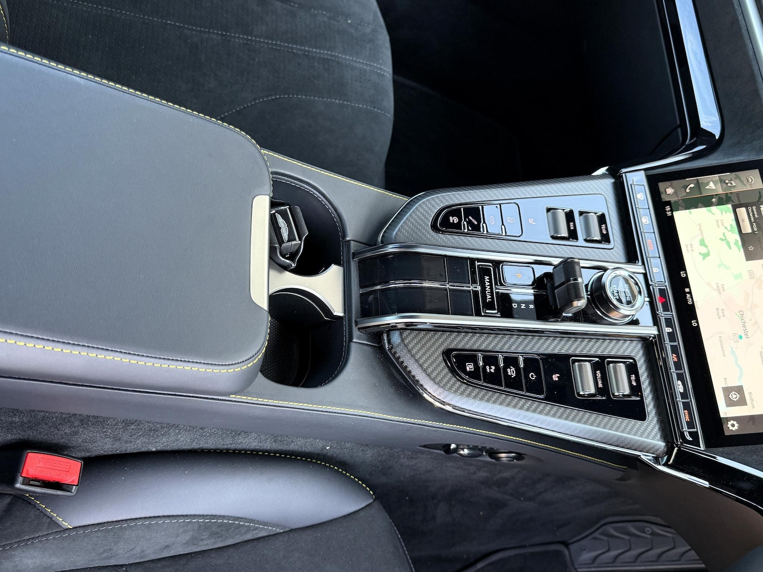 Used Aston Martin Vantage 2025 for sale - 77130884: Photo 41