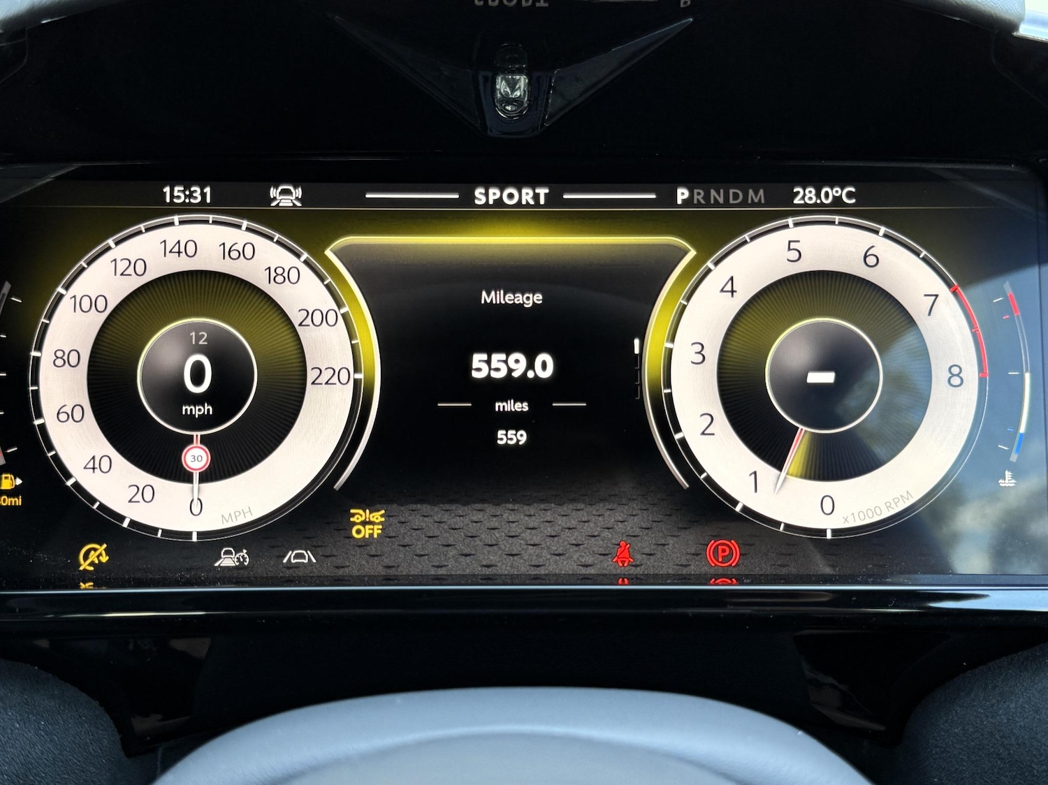 Used Aston Martin Vantage 2025 for sale - 77130884: Photo 6