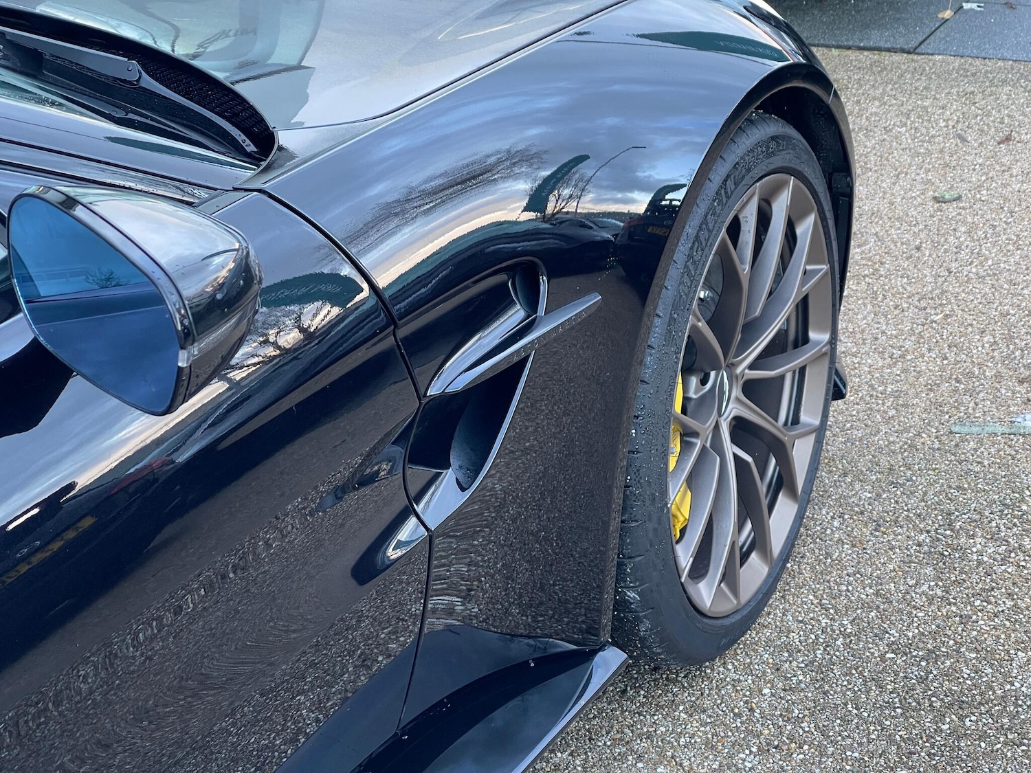 Used Aston Martin Vantage 2025 for sale - 77130884: Photo 9