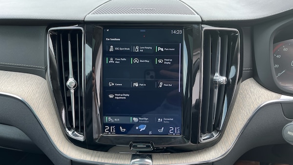 Used Volvo XC60 2018 for sale - 76133990: Photo 21