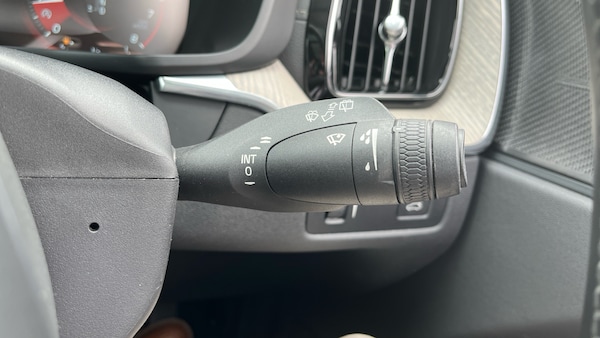 Used Volvo XC60 2018 for sale - 76133990: Photo 25