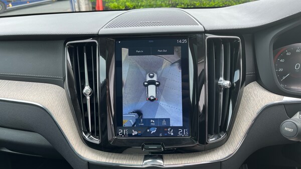 Used Volvo XC60 2018 for sale - 76133990: Photo 31