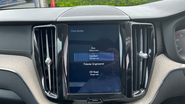 Used Volvo XC60 2018 for sale - 76133990: Photo 32