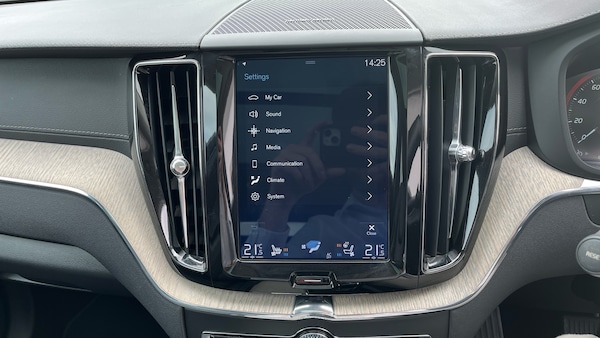 Used Volvo XC60 2018 for sale - 76133990: Photo 35