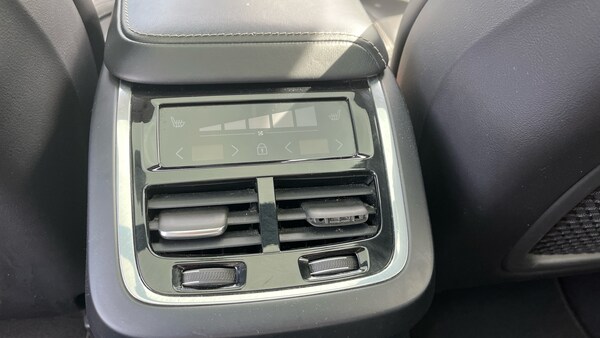 Used Volvo XC60 2018 for sale - 76133990: Photo 39