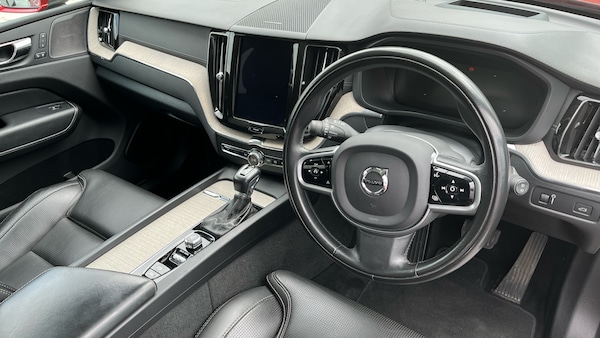 Used Volvo XC60 2018 for sale - 76133990: Photo 5