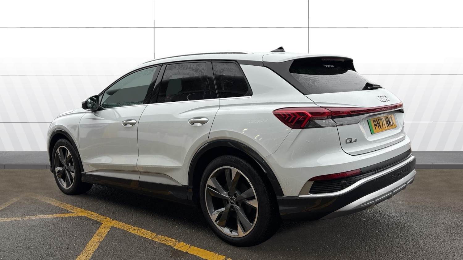 Used Audi Q4 e-tron 2021 for sale - 77247800: Photo 2