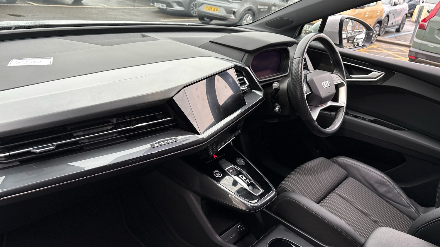 Used Audi Q4 e-tron 2021 for sale - 77247800: Photo 9