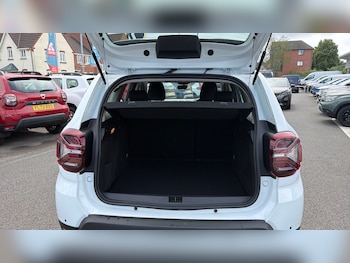 Used Dacia Duster 2024 for sale - 78838415: Photo