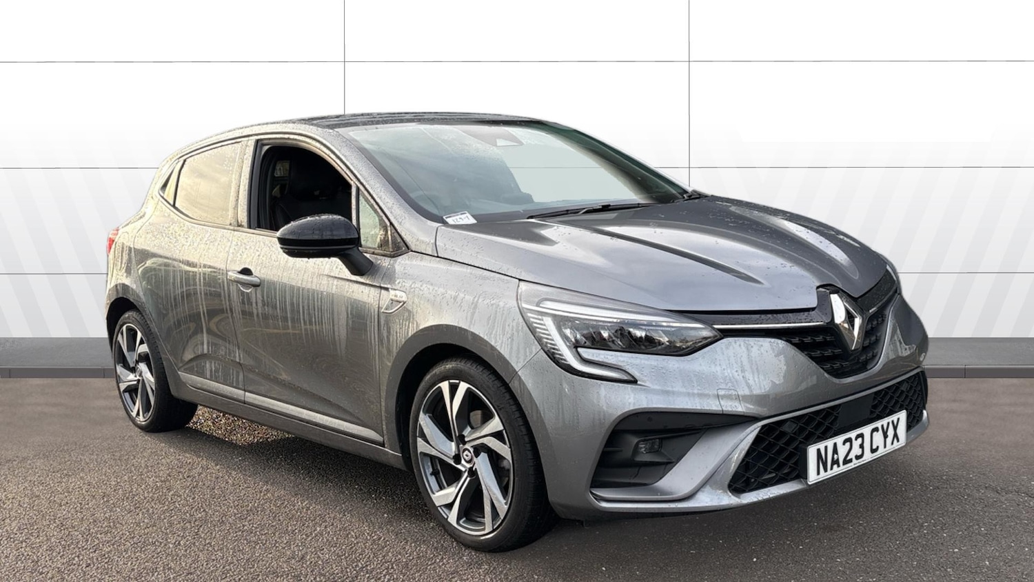 Used Renault Clio 2023 for sale - 76892871: Photo 1