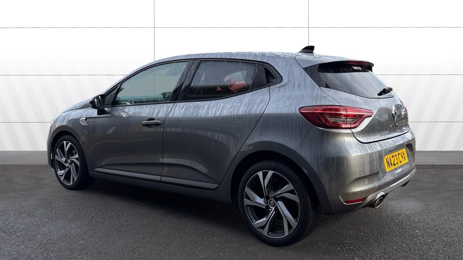 Used Renault Clio 2023 for sale - 76892871: Photo 2