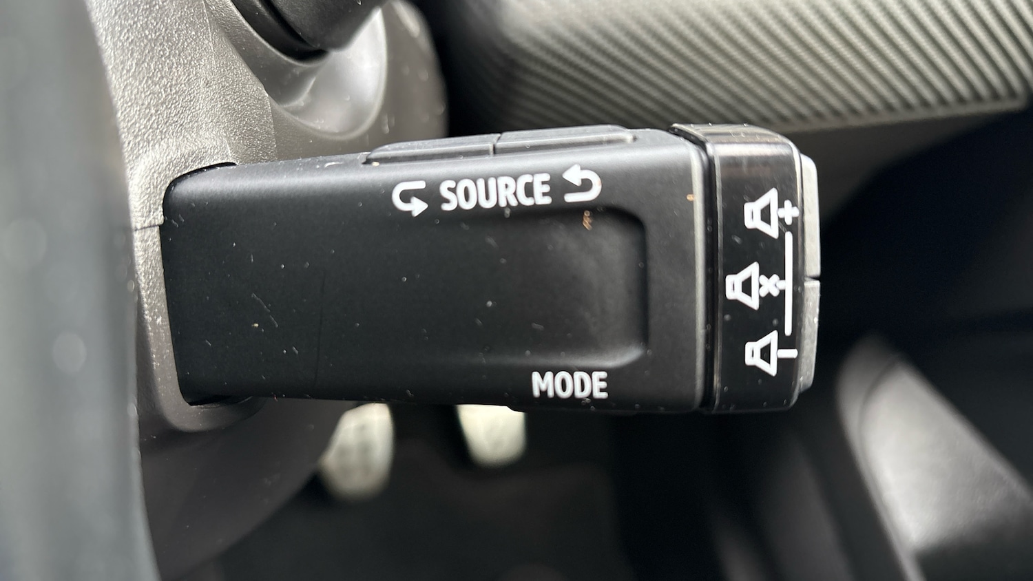 Used Renault Clio 2023 for sale - 76892871: Photo 39