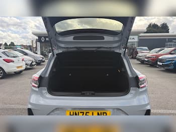 Used Renault Clio 2025 for sale - 79734774: Photo