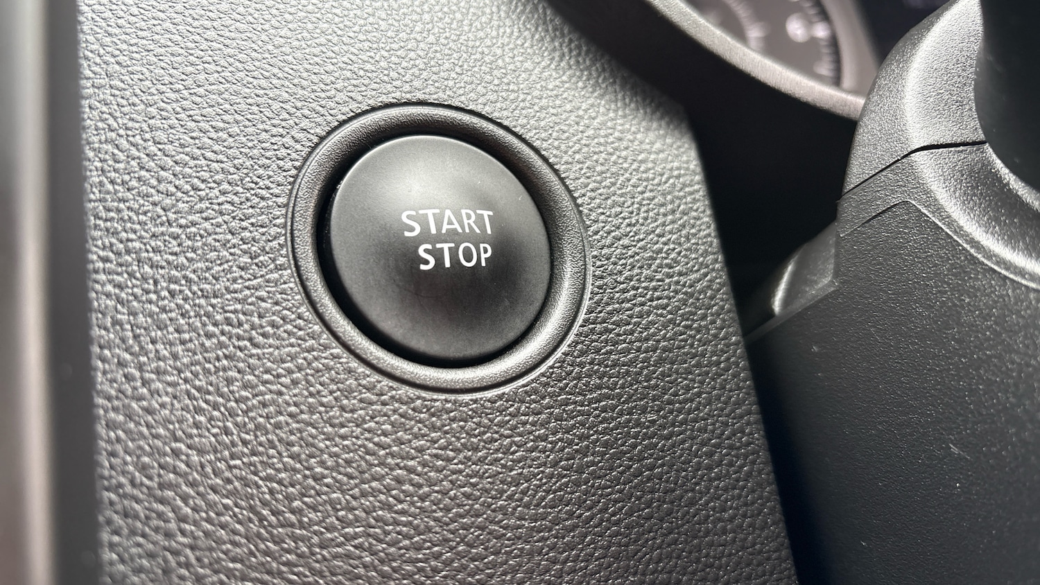 Used Dacia Duster 2024 for sale - 77733000: Photo 38