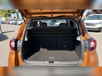 Used Renault Captur 2019 for sale - 78984781: Photo