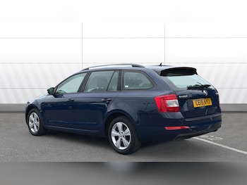 Used Skoda Octavia 2015 for sale - 78357054: Photo