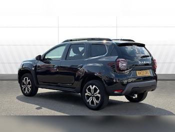 Used Dacia Duster 2023 for sale - 79275108: Photo