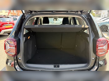 Used Dacia Duster 2023 for sale - 79275108: Photo