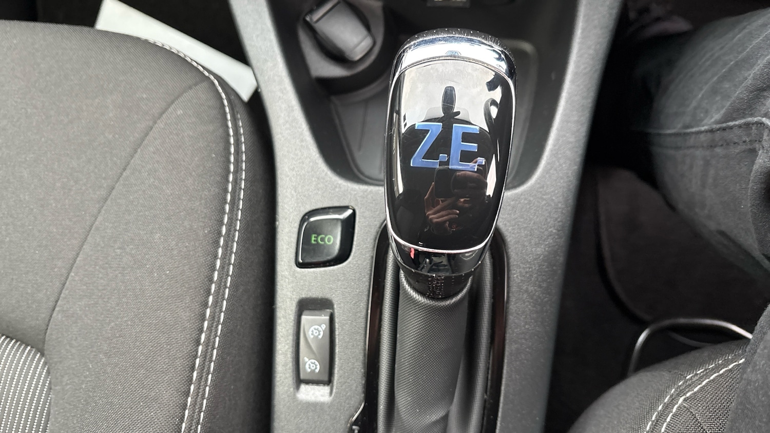 Used Renault Zoe 2019 for sale - 77184764: Photo 32