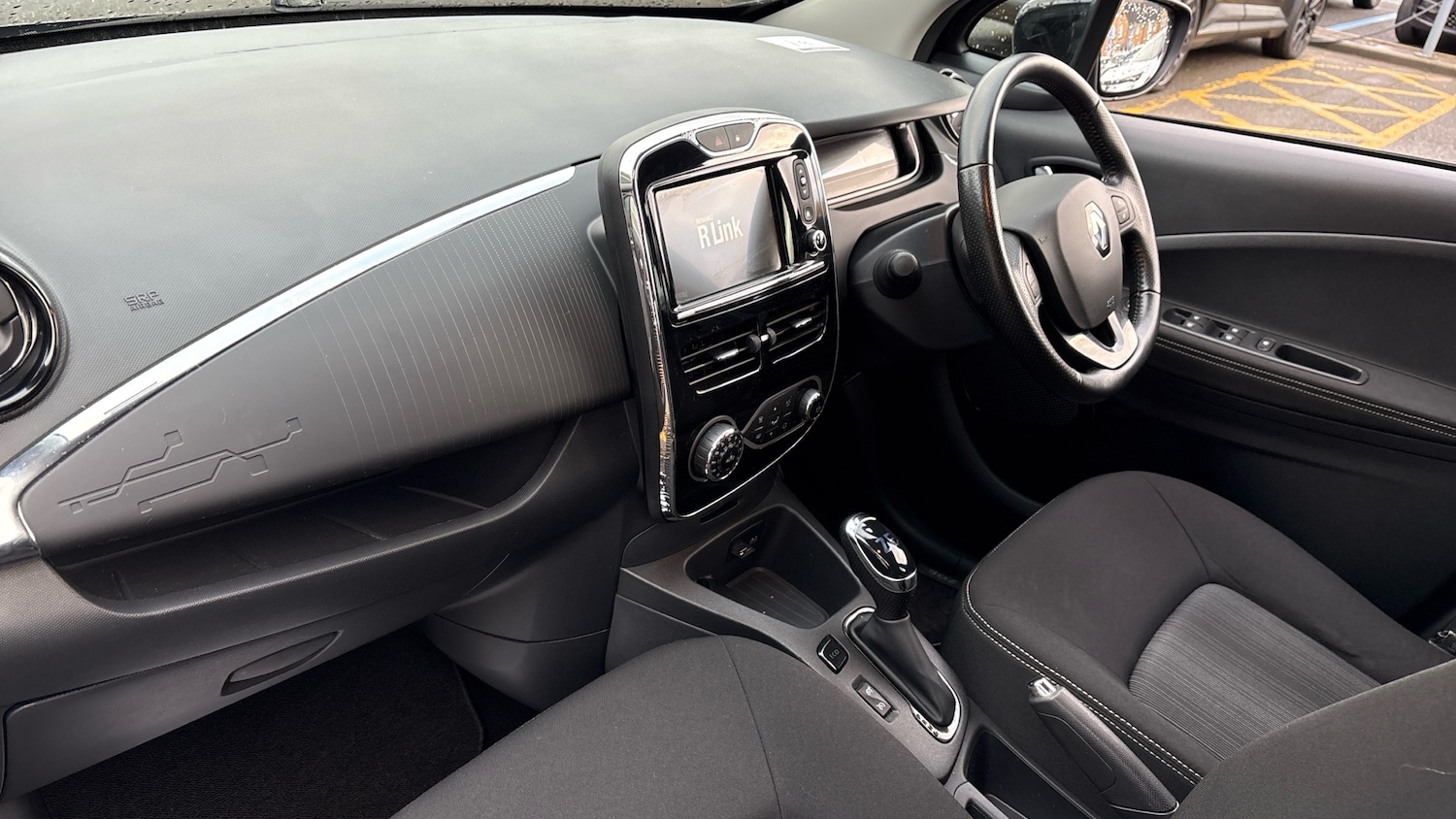 Used Renault Zoe 2019 for sale - 77184764: Photo 9