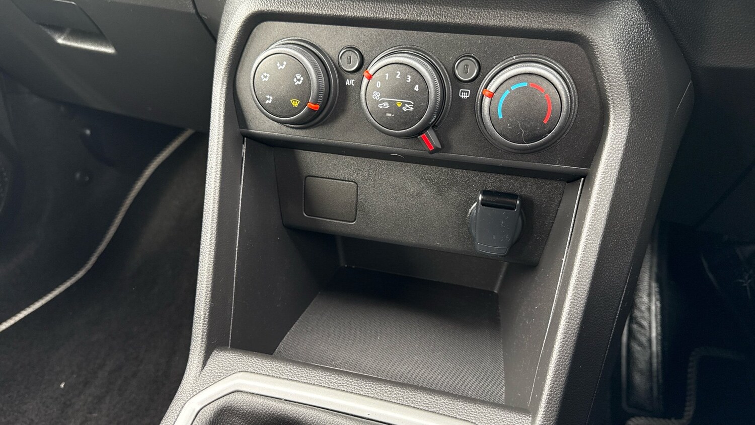 Used Dacia Sandero Stepway 2023 for sale - 76354909: Photo 32