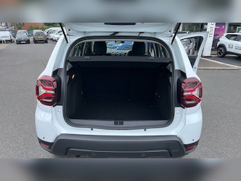 Used Dacia Duster 2023 for sale - 78776029: Photo