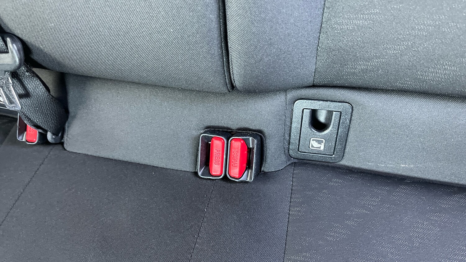 Used Toyota C-HR 2018 for sale - 77963047: Photo 17