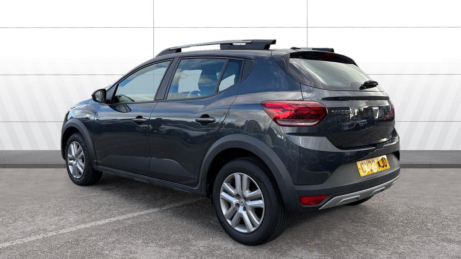 Used Dacia Sandero Stepway 2022 for sale - 76322430: Photo 2