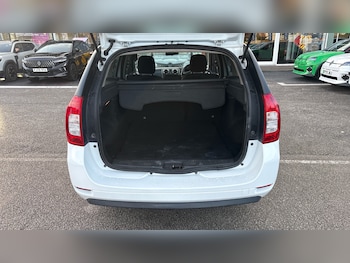 Used Dacia Logan MCV 2015 for sale - 76696880: Photo