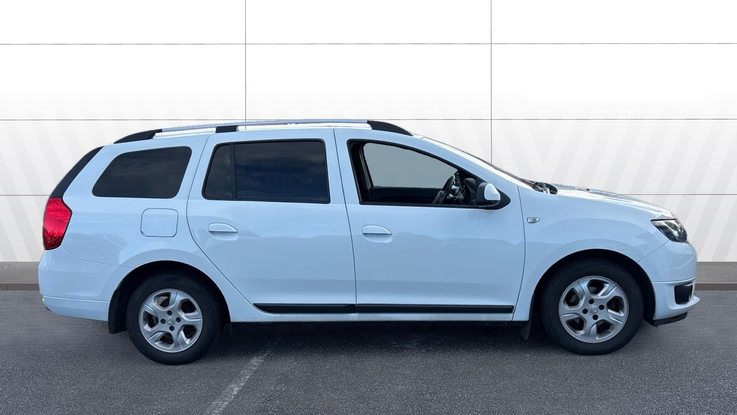 Used Dacia Logan MCV 2015 for sale - 76696880: Photo 5