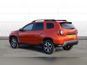 Used Dacia Duster 2023 for sale - 77988937: Photo