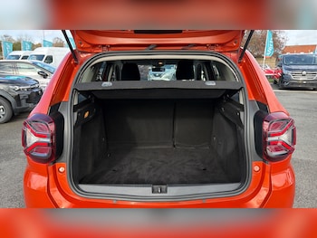 Used Dacia Duster 2023 for sale - 77988937: Photo