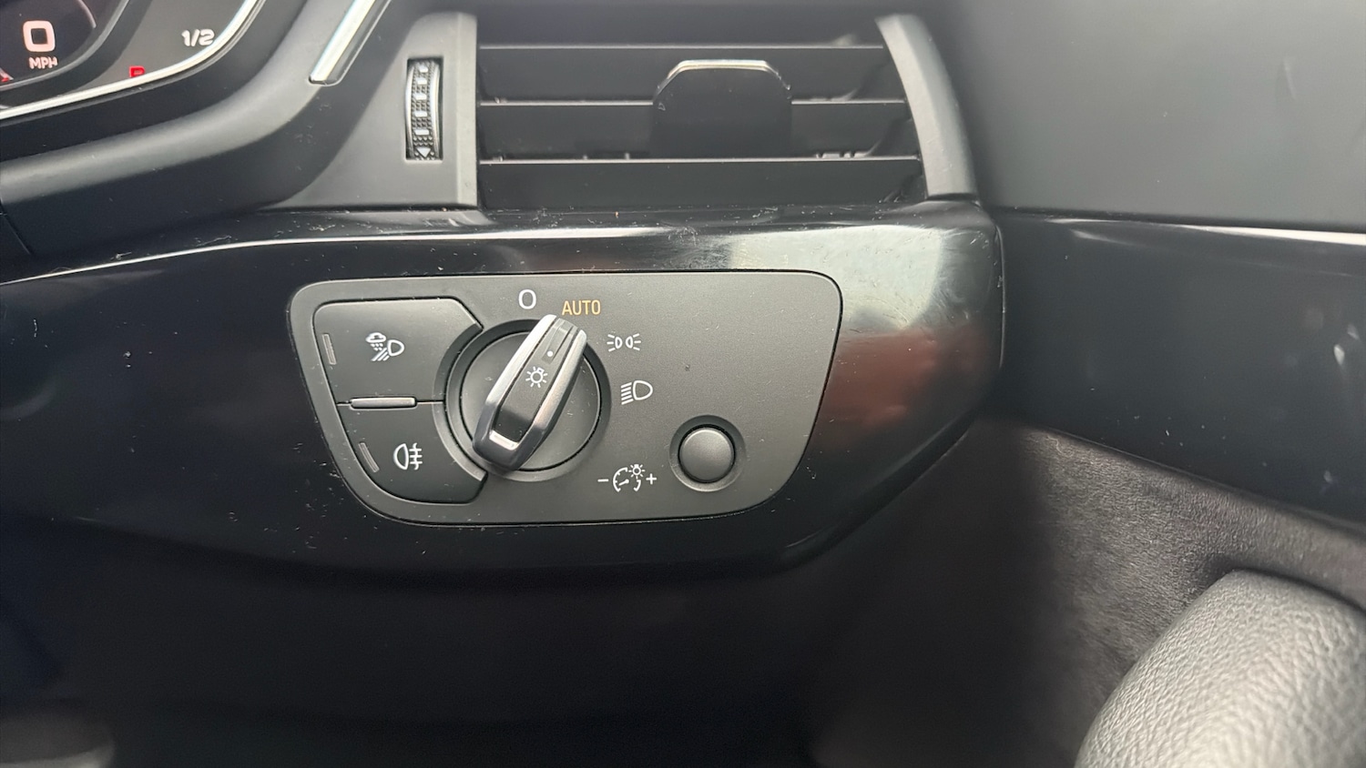 Used Audi A4 2019 for sale - 77208163: Photo 23