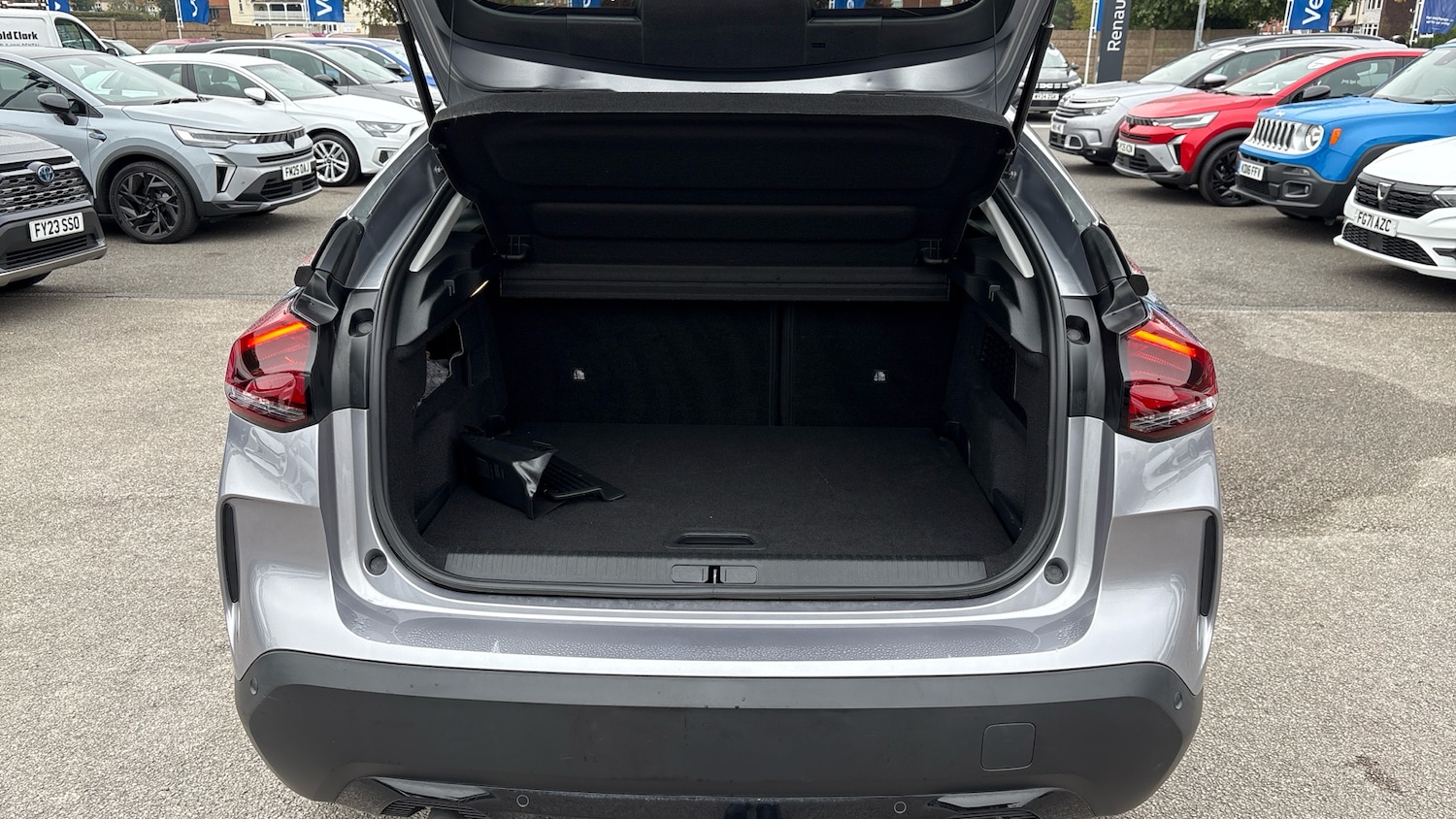 Used Citroen C4 2021 for sale - 76332690: Photo 4