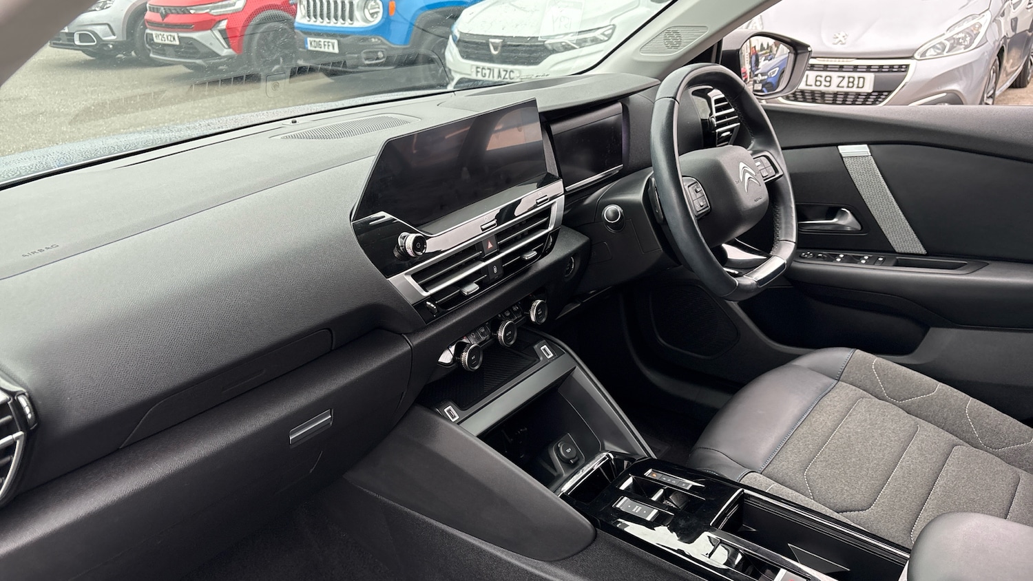 Used Citroen C4 2021 for sale - 76332690: Photo 9