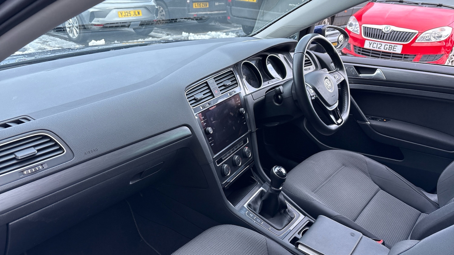 Used Volkswagen Golf 2019 for sale - 77363942: Photo 9