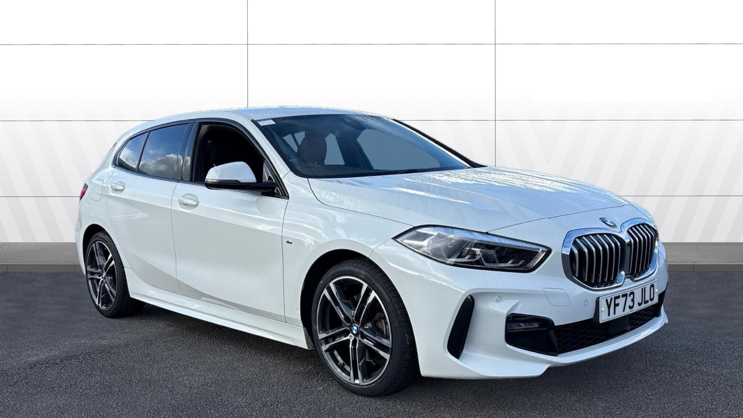 Used BMW 1 Series 2023 for sale - 76332702: Photo 1