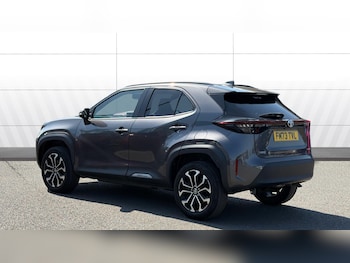 Used Toyota Yaris Cross 2023 for sale - 78423263: Photo