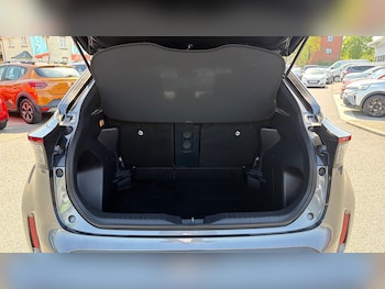 Used Toyota Yaris Cross 2023 for sale - 78423263: Photo
