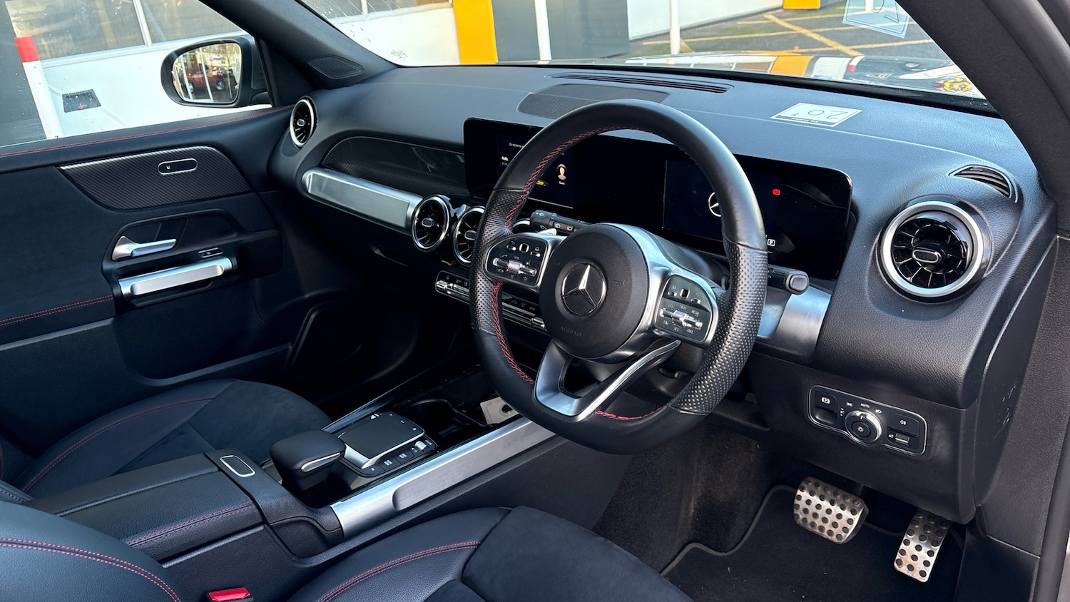 Used Mercedes-Benz GLB 2022 for sale - 76903861: Photo 11