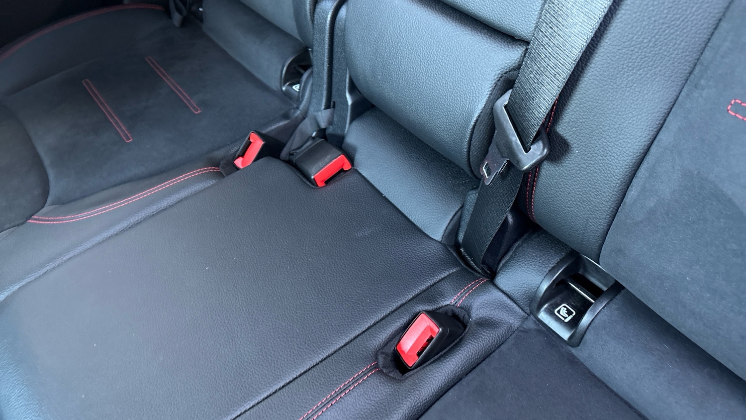 Used Mercedes-Benz GLB 2022 for sale - 76903861: Photo 17