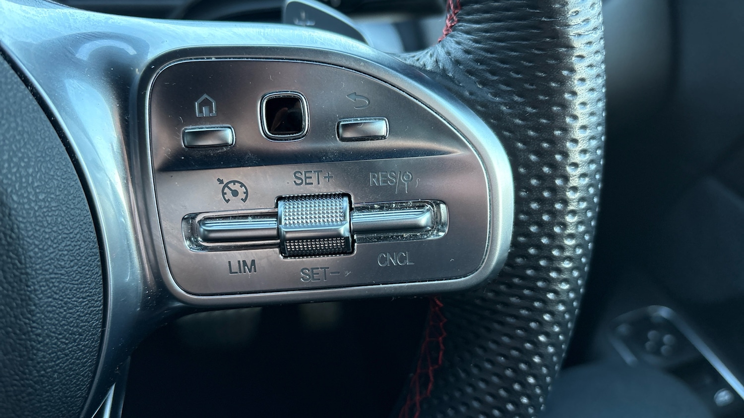 Used Mercedes-Benz GLB 2022 for sale - 76903861: Photo 24