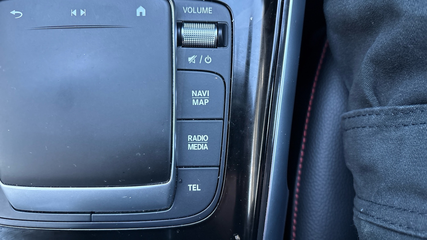 Used Mercedes-Benz GLB 2022 for sale - 76903861: Photo 35