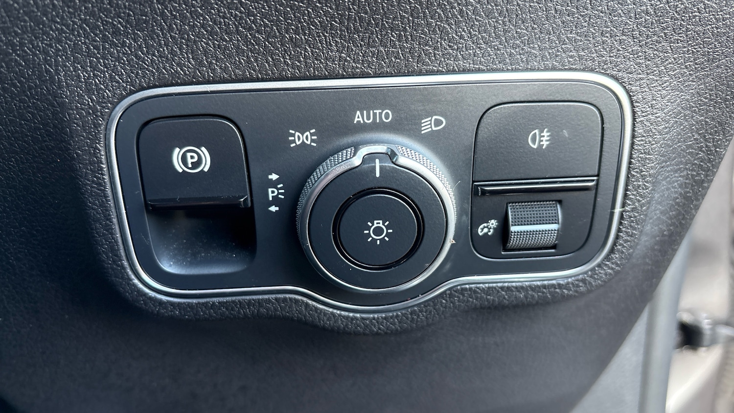 Used Mercedes-Benz GLB 2022 for sale - 76903861: Photo 44