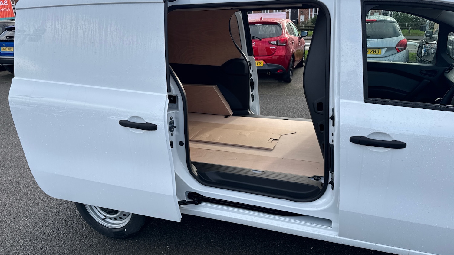 Used Renault Kangoo 2025 for sale - 76531346: Photo 26