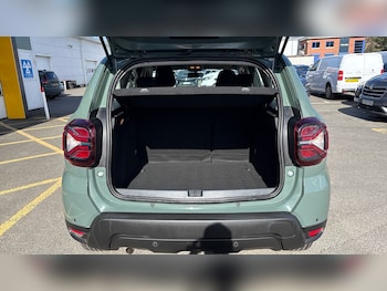 Used Dacia Duster 2023 for sale - 77848756: Photo