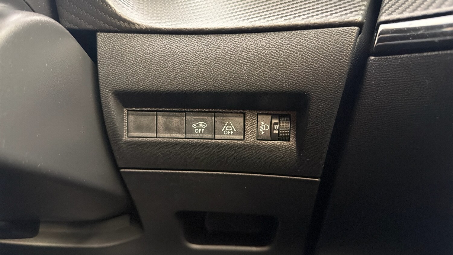 Used Peugeot 2008 2023 for sale - 76477798: Photo 25